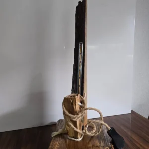 Stolna lampa od drveta